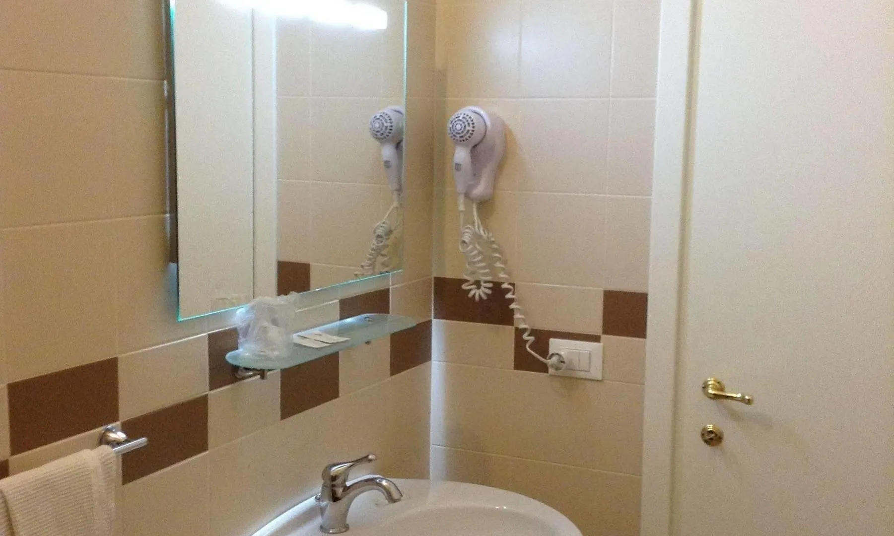 Albergo Giugni Prato  2*, Prato (Prato)